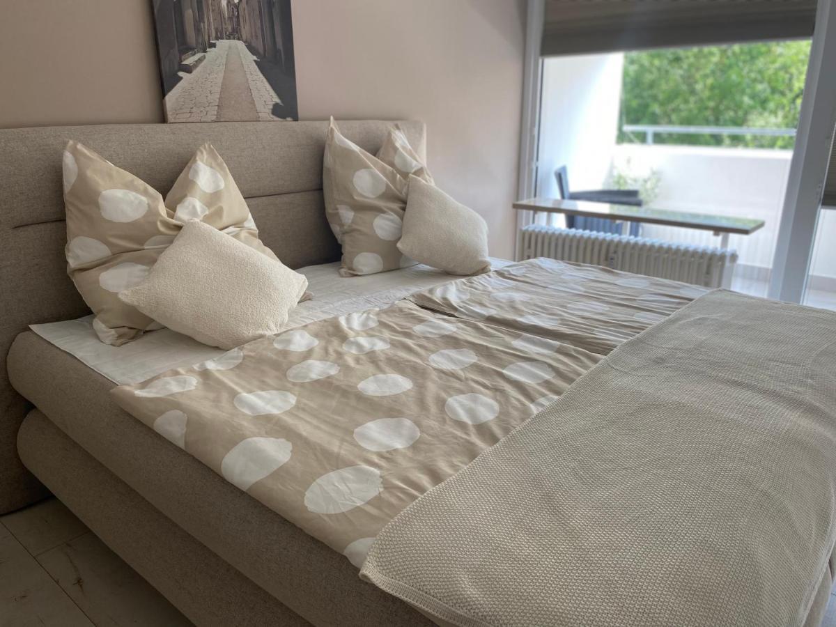 Zentrales Privatapartment Бад Хомбург фор дер Хьое Екстериор снимка