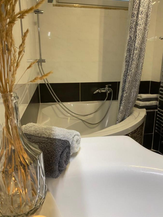 Zentrales Privatapartment Бад Хомбург фор дер Хьое Екстериор снимка