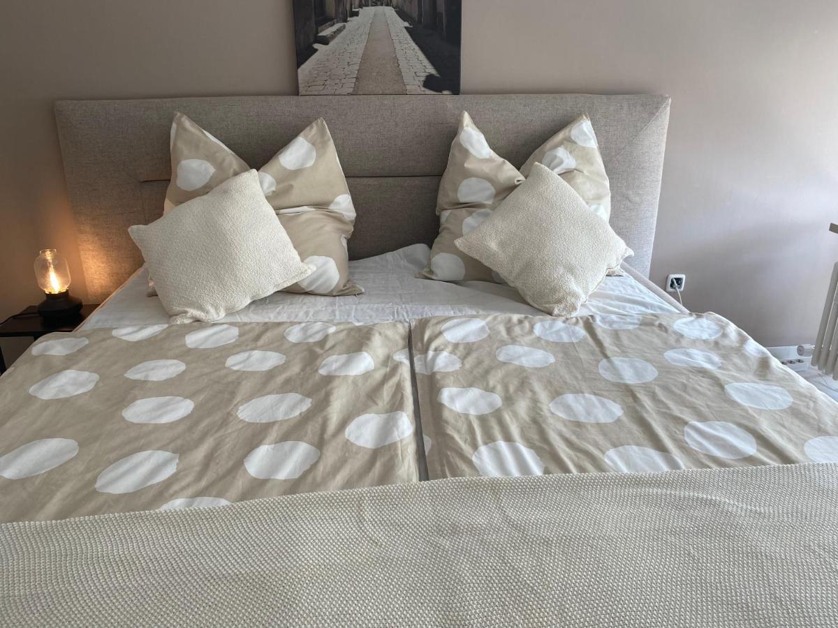 Zentrales Privatapartment Бад Хомбург фор дер Хьое Екстериор снимка